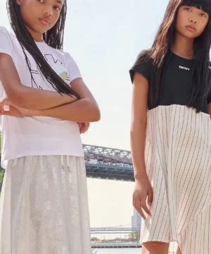 Tshirt Coração Menina DKNY