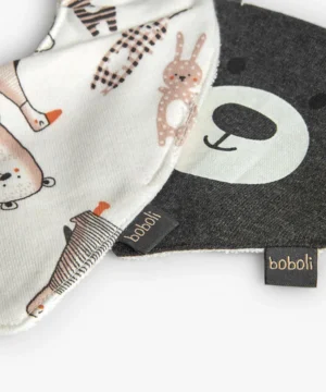 2x babetes Amiguinhos Boboli, macios e resistentes, com estampas divertidas. Essenciais para o conforto e limpeza do bebé. 🐻