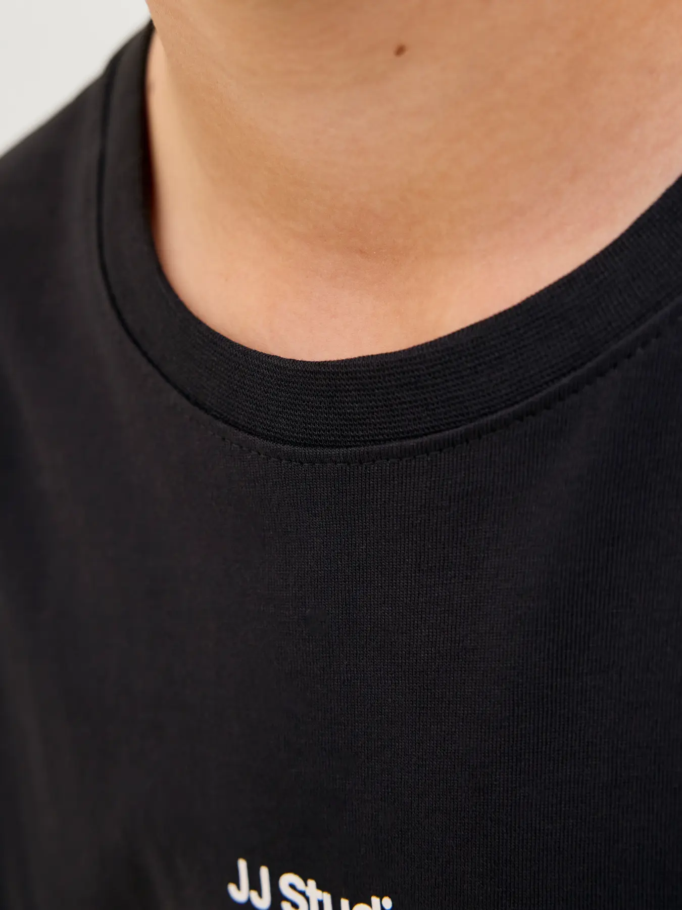 Tshirt JJ Studios Menino
